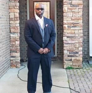 Meet your Posher, Tom